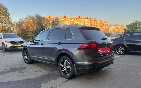 Volkswagen Tiguan II, 2021 год, 2 650 000 рублей, 3 фотография