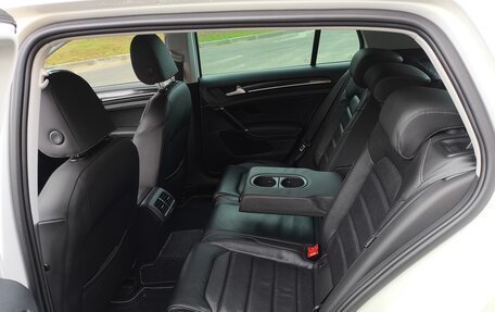Volkswagen Golf VII, 2019 год, 1 665 000 рублей, 2 фотография