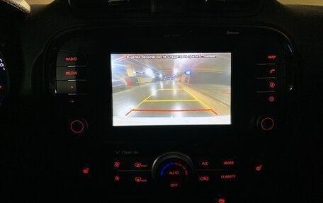 KIA Soul II рестайлинг, 2016 год, 1 870 000 рублей, 37 фотография