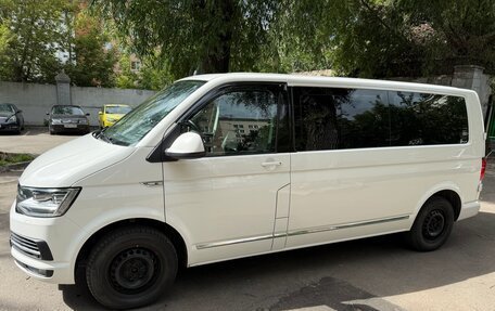 Volkswagen Caravelle T6 рестайлинг, 2018 год, 3 700 000 рублей, 2 фотография