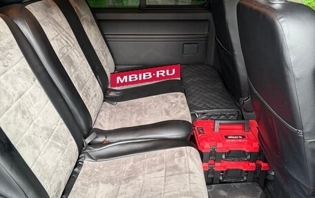 Volkswagen Caravelle T6 рестайлинг, 2018 год, 3 700 000 рублей, 21 фотография