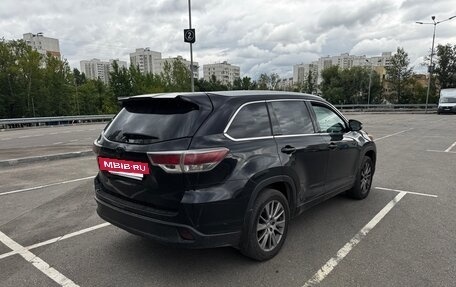 Toyota Highlander III, 2014 год, 3 150 000 рублей, 4 фотография