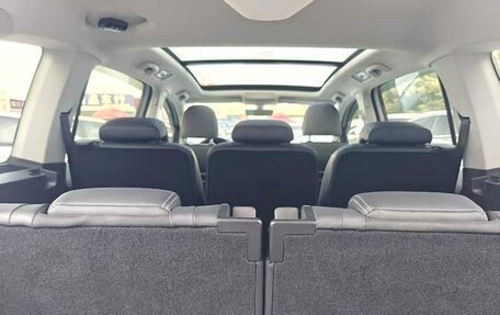 Volkswagen Touran III, 2021 год, 1 548 000 рублей, 8 фотография
