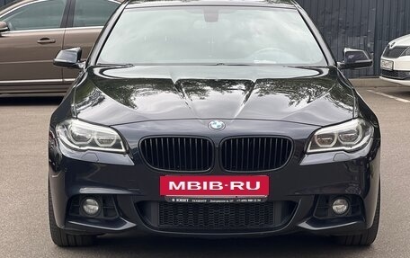 BMW 5 серия, 2015 год, 2 740 000 рублей, 2 фотография