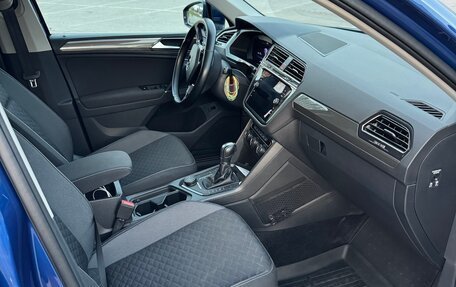 Volkswagen Tiguan II, 2018 год, 2 550 000 рублей, 8 фотография