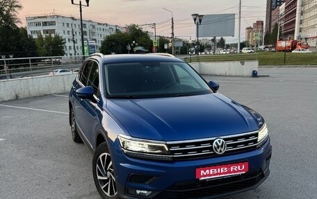 Volkswagen Tiguan II, 2018 год, 2 550 000 рублей, 4 фотография