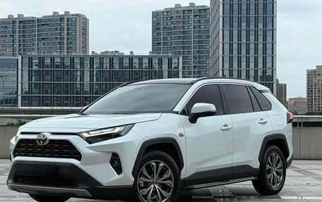 Toyota RAV4, 2022 год, 2 600 444 рублей, 3 фотография