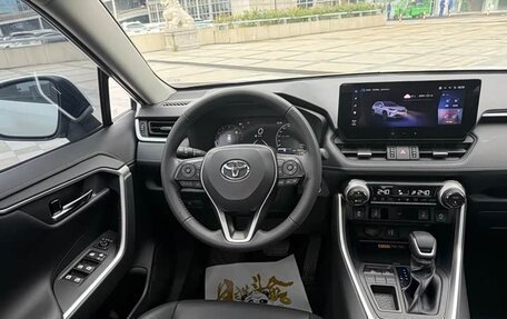 Toyota RAV4, 2022 год, 2 600 444 рублей, 8 фотография
