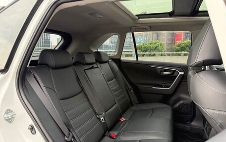 Toyota RAV4, 2022 год, 2 600 444 рублей, 15 фотография
