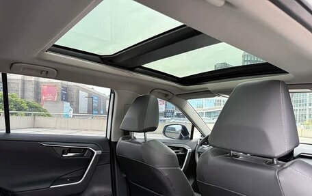 Toyota RAV4, 2022 год, 2 600 444 рублей, 14 фотография