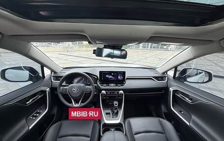 Toyota RAV4, 2022 год, 2 600 444 рублей, 7 фотография