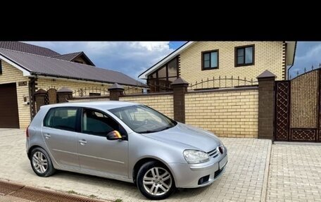 Volkswagen Golf V, 2006 год, 590 000 рублей, 2 фотография