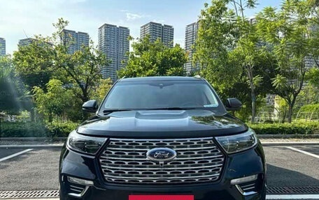 Ford Explorer VI, 2021 год, 2 470 000 рублей, 2 фотография