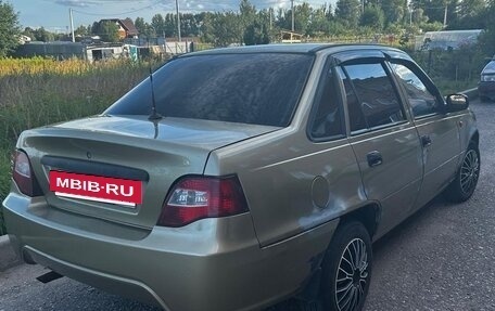 Daewoo Nexia I рестайлинг, 2010 год, 280 000 рублей, 3 фотография