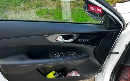 KIA Cerato IV, 2022 год, 2 100 000 рублей, 13 фотография