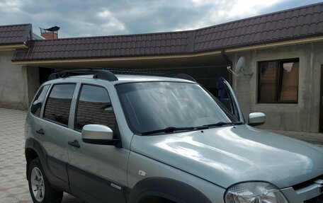 Chevrolet Niva I рестайлинг, 2013 год, 680 000 рублей, 3 фотография