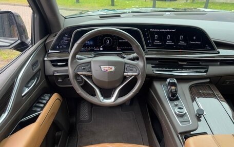 Cadillac Escalade V, 2022 год, 8 000 000 рублей, 11 фотография