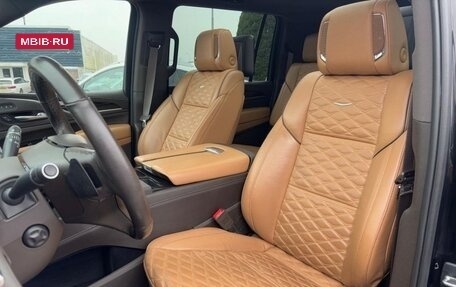 Cadillac Escalade V, 2022 год, 8 000 000 рублей, 9 фотография