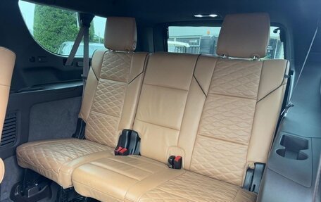 Cadillac Escalade V, 2022 год, 8 000 000 рублей, 15 фотография