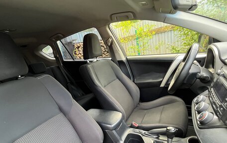 Toyota RAV4, 2013 год, 1 800 000 рублей, 5 фотография