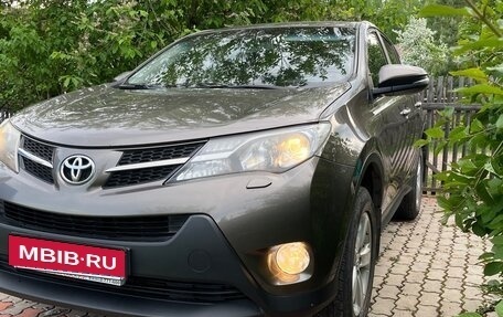 Toyota RAV4, 2013 год, 1 800 000 рублей, 4 фотография
