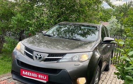Toyota RAV4, 2013 год, 1 800 000 рублей, 9 фотография