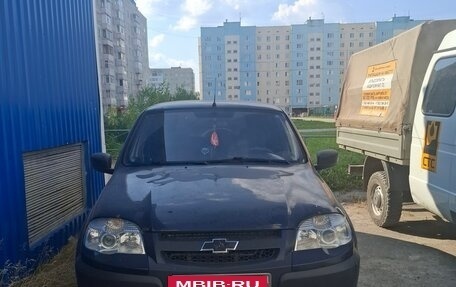 Chevrolet Niva I рестайлинг, 2010 год, 450 000 рублей, 2 фотография