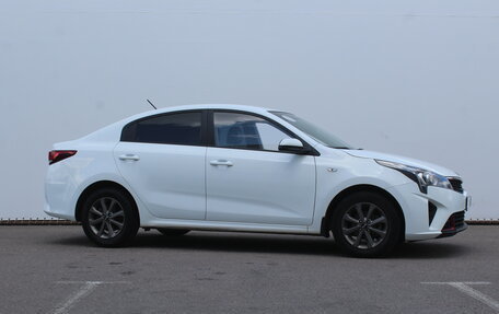 KIA Rio IV, 2020 год, 1 540 000 рублей, 3 фотография