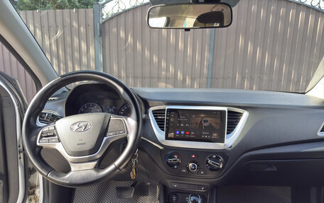 Hyundai Solaris II рестайлинг, 2021 год, 1 750 000 рублей, 5 фотография