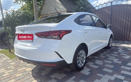Hyundai Solaris II рестайлинг, 2021 год, 1 750 000 рублей, 2 фотография