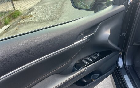 Toyota Camry, 2018 год, 2 030 000 рублей, 8 фотография