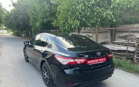 Toyota Camry, 2018 год, 2 030 000 рублей, 3 фотография
