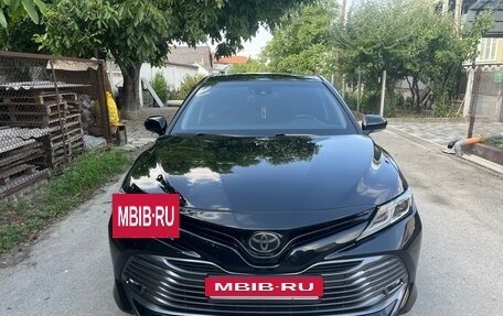 Toyota Camry, 2018 год, 2 030 000 рублей, 5 фотография