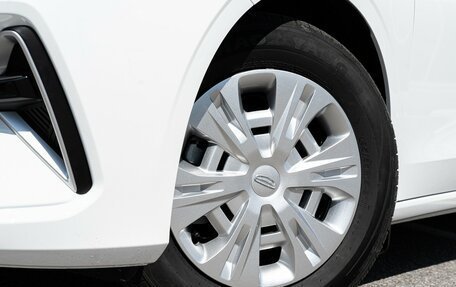 Geely Emgrand, 2024 год, 2 243 990 рублей, 6 фотография