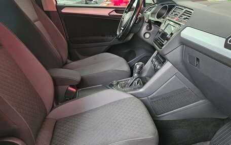 Volkswagen Tiguan II, 2017 год, 1 895 000 рублей, 12 фотография