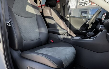 Toyota RAV4, 2025 год, 3 590 000 рублей, 17 фотография