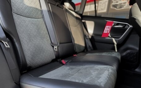 Toyota RAV4, 2025 год, 3 590 000 рублей, 19 фотография
