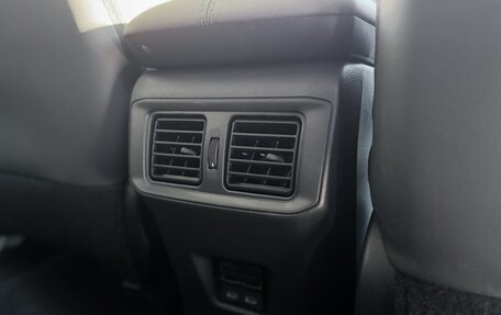 Toyota RAV4, 2025 год, 3 590 000 рублей, 20 фотография