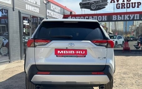 Toyota RAV4, 2025 год, 3 590 000 рублей, 8 фотография