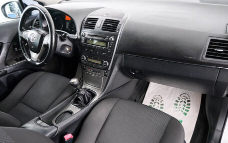 Toyota Avensis III рестайлинг, 2009 год, 1 049 000 рублей, 13 фотография