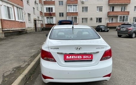 Hyundai Solaris II рестайлинг, 2015 год, 1 020 000 рублей, 4 фотография