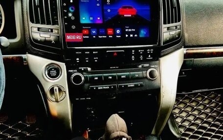 Toyota Land Cruiser 200, 2009 год, 2 300 000 рублей, 13 фотография