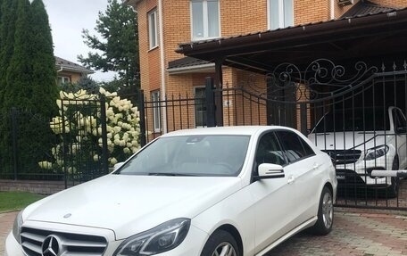 Mercedes-Benz E-Класс, 2014 год, 1 780 000 рублей, 2 фотография