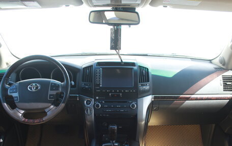 Toyota Land Cruiser 200, 2010 год, 3 250 000 рублей, 14 фотография