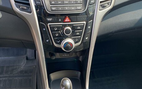 Hyundai i30 II рестайлинг, 2015 год, 850 000 рублей, 13 фотография