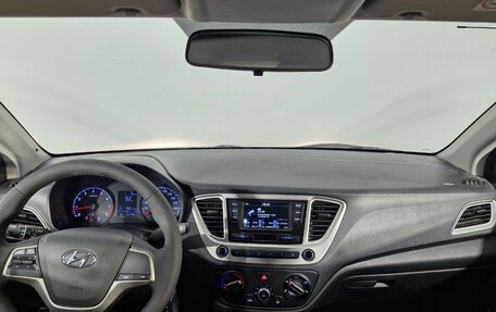 Hyundai Solaris II рестайлинг, 2019 год, 1 099 000 рублей, 17 фотография