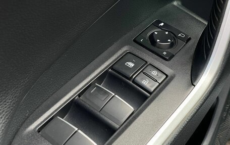 Toyota RAV4, 2019 год, 2 799 000 рублей, 17 фотография