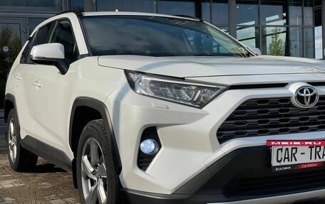 Toyota RAV4, 2019 год, 2 799 000 рублей, 10 фотография