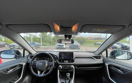 Toyota RAV4, 2019 год, 2 799 000 рублей, 30 фотография