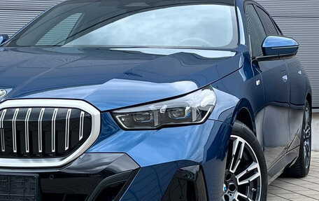 BMW 5 серия, 2023 год, 6 290 000 рублей, 4 фотография